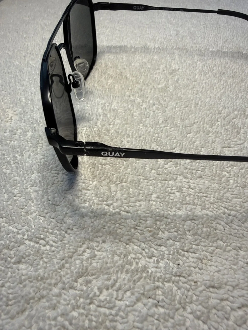 QUAY Unisex BODY GUARD Black / Black Polarized Sunglasses